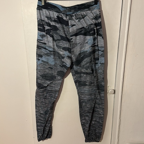 Terez blue camo jogger sweats - Picture 5 of 6